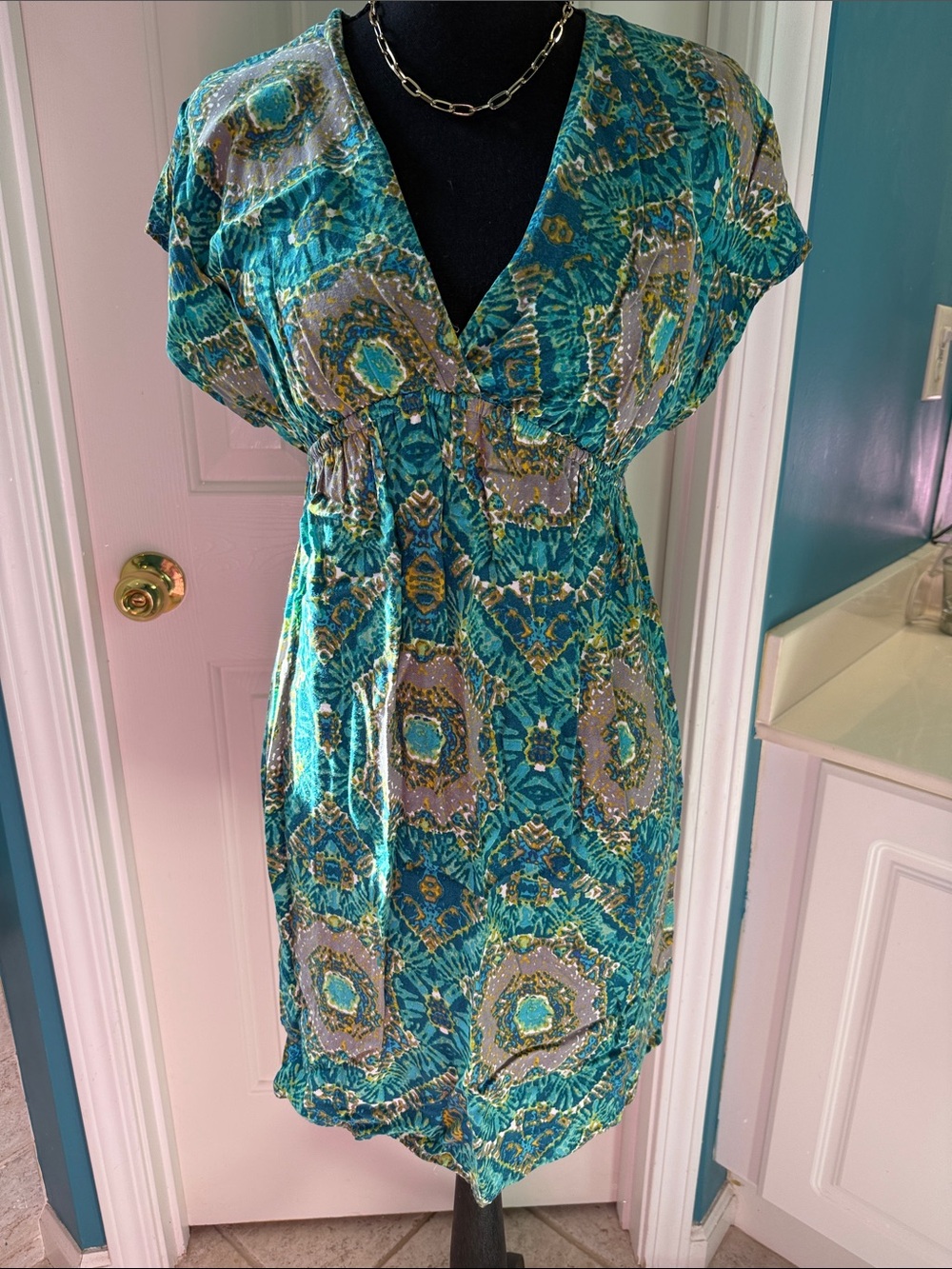 Pretty Teal Patterned V-Neck Women’s Dress
